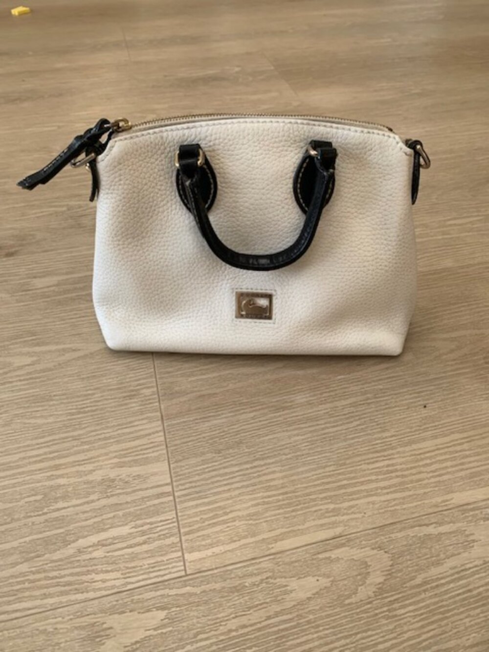 Dooney & Bourke White Pebbled Leather Dome Satchel w/ Adjustable Crossbody Strap